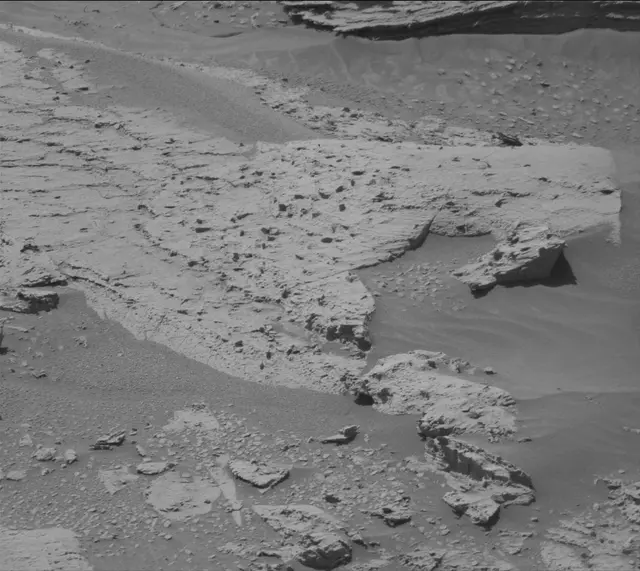 Sol 3985: Mast Camera (Mastcam)