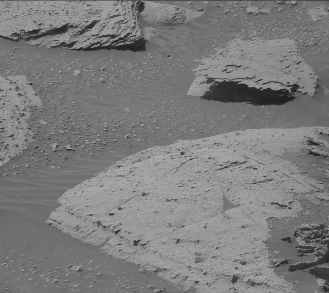 Sol 3985: Mast Camera (Mastcam)