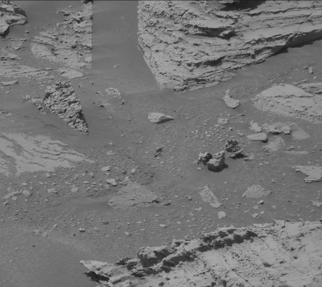 Sol 3985: Mast Camera (Mastcam)