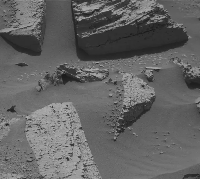 Sol 3990: Mast Camera (Mastcam)