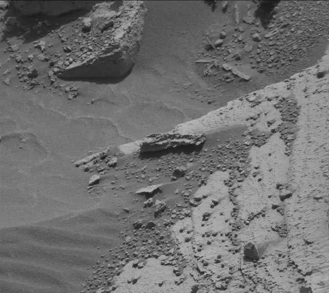 Sol 3990: Mast Camera (Mastcam)