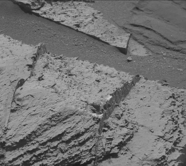 Sol 3990: Mast Camera (Mastcam)