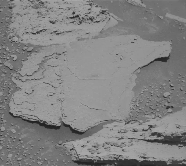 Sol 3992: Mast Camera (Mastcam)