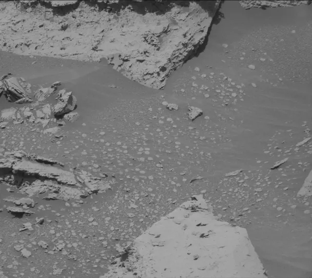 Sol 3992: Mast Camera (Mastcam)
