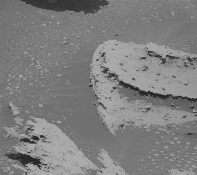 Sol 3992: Mast Camera (Mastcam)