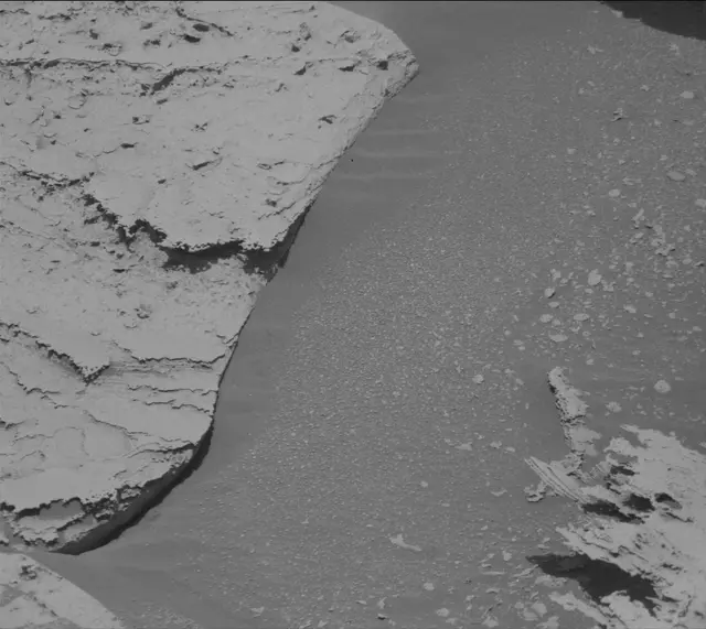 Sol 3992: Mast Camera (Mastcam)