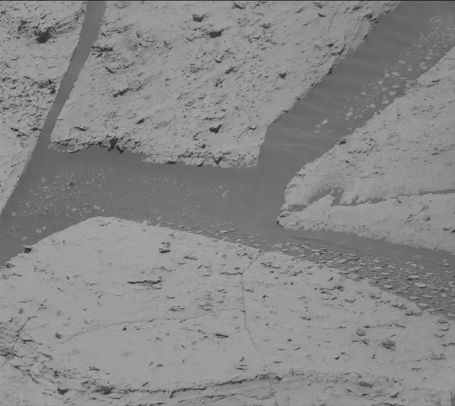 Sol 3992: Mast Camera (Mastcam)