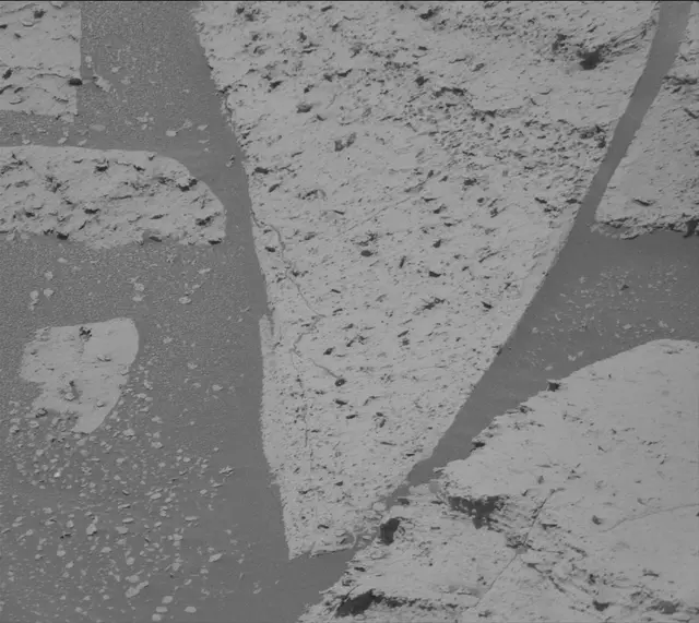 Sol 3992: Mast Camera (Mastcam)