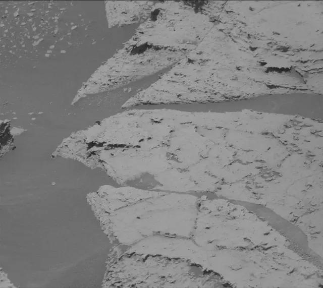 Sol 3992: Mast Camera (Mastcam)