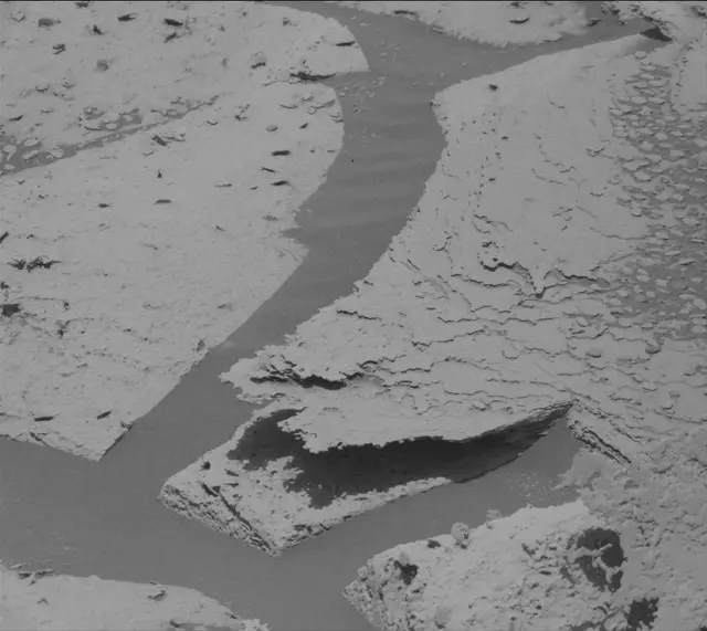 Sol 3992: Mast Camera (Mastcam)