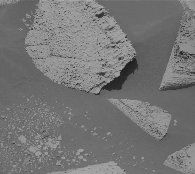 Sol 3992: Mast Camera (Mastcam)