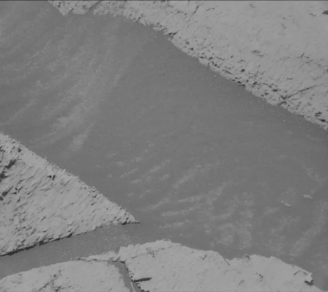 Sol 3993: Mast Camera (Mastcam)
