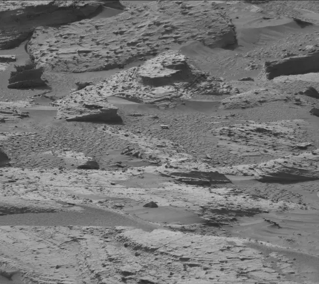 Sol 3994: Mast Camera (Mastcam)