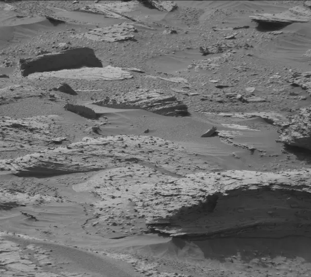 Sol 3994: Mast Camera (Mastcam)