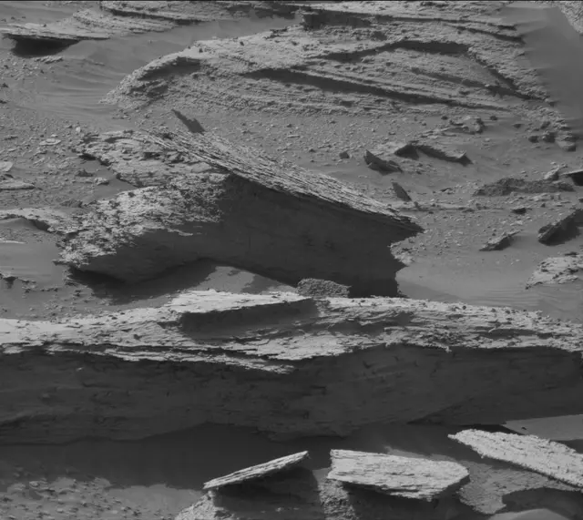 Sol 3994: Mast Camera (Mastcam)