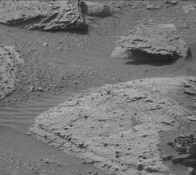 Sol 3994: Mast Camera (Mastcam)