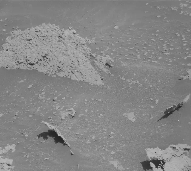 Sol 3996: Mast Camera (Mastcam)