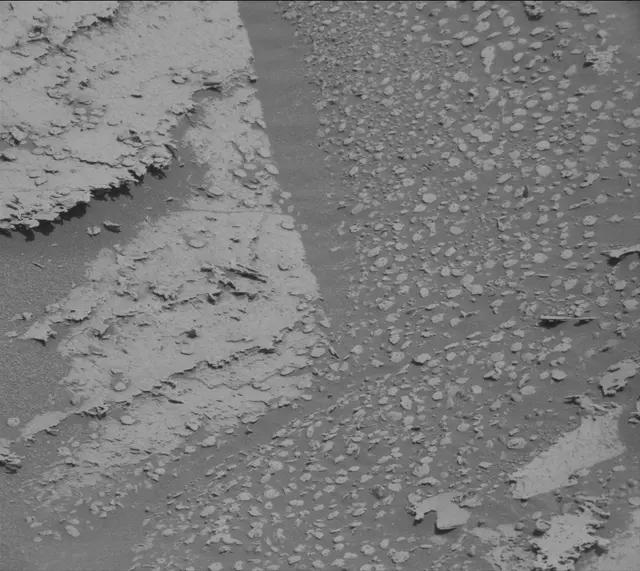 Sol 3996: Mast Camera (Mastcam)