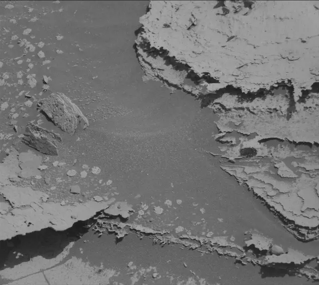 Sol 3996: Mast Camera (Mastcam)