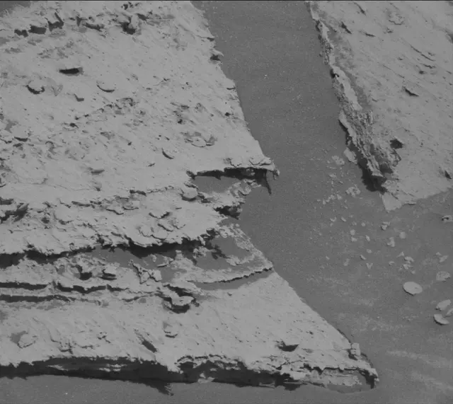 Sol 3996: Mast Camera (Mastcam)