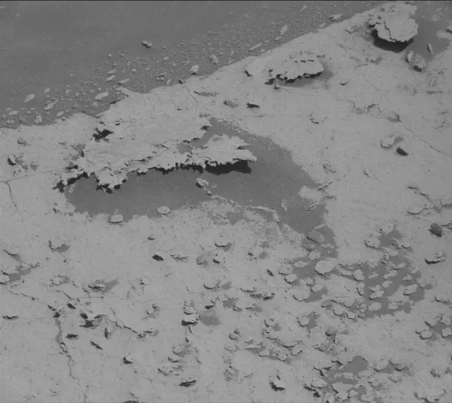 Sol 3996: Mast Camera (Mastcam)