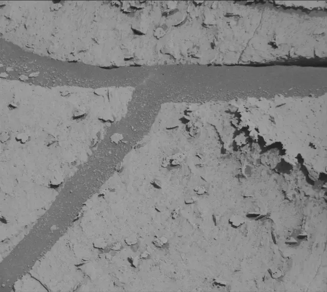 Sol 3996: Mast Camera (Mastcam)