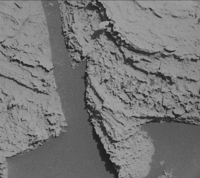 Sol 3996: Mast Camera (Mastcam)