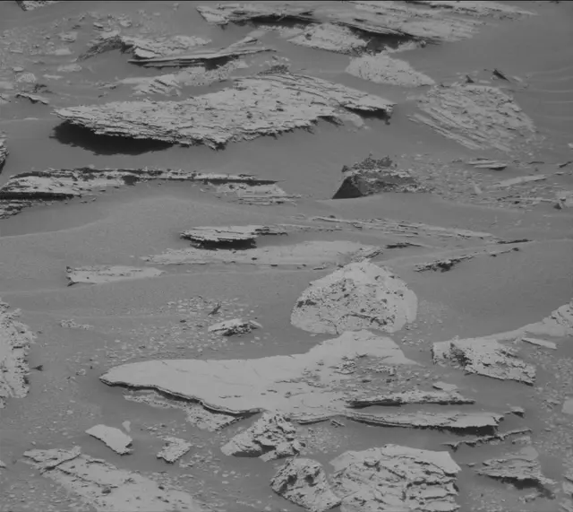 Sol 3998: Mast Camera (Mastcam)