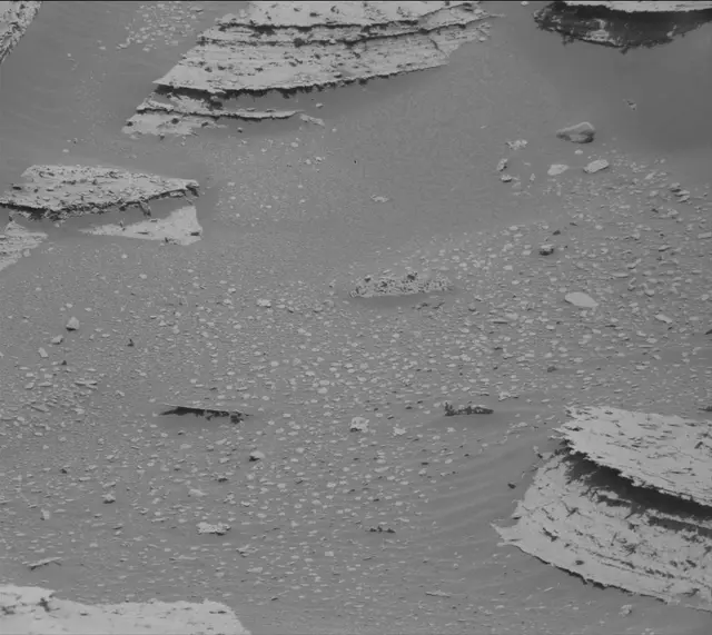 Sol 3998: Mast Camera (Mastcam)