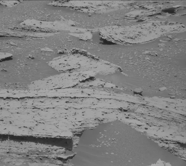Sol 3998: Mast Camera (Mastcam)