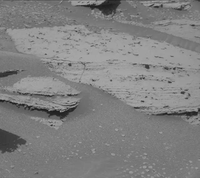 Sol 3998: Mast Camera (Mastcam)