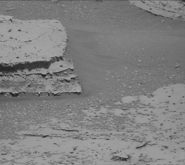 Sol 3998: Mast Camera (Mastcam)