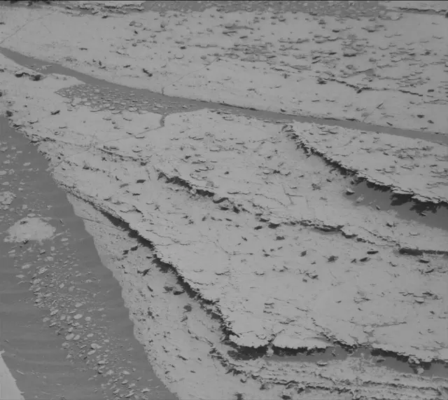 Sol 3998: Mast Camera (Mastcam)