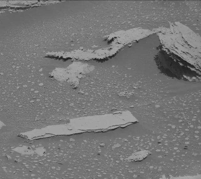 Sol 3998: Mast Camera (Mastcam)
