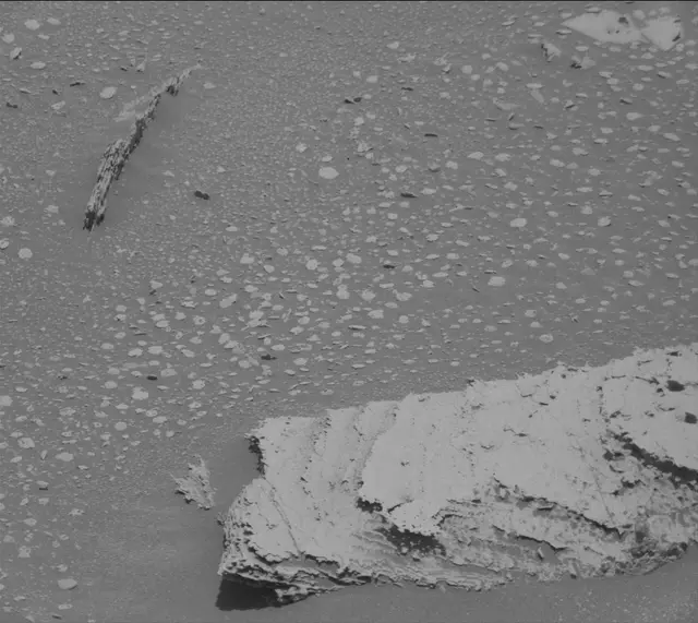 Sol 3998: Mast Camera (Mastcam)