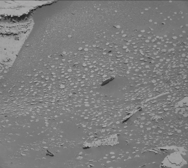 Sol 3998: Mast Camera (Mastcam)