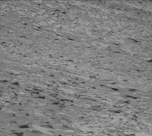 Sol 3999: Mast Camera (Mastcam)