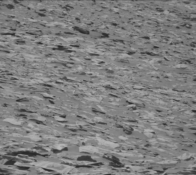 Sol 3999: Mast Camera (Mastcam)