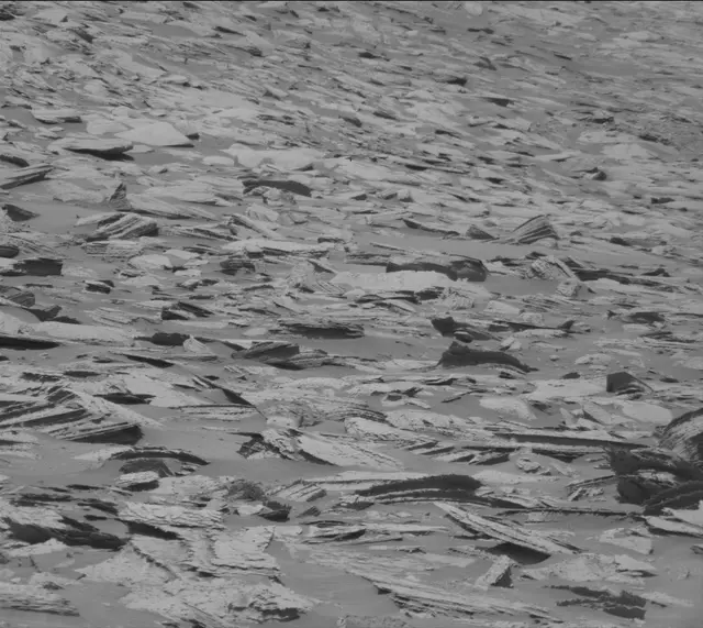 Sol 3999: Mast Camera (Mastcam)