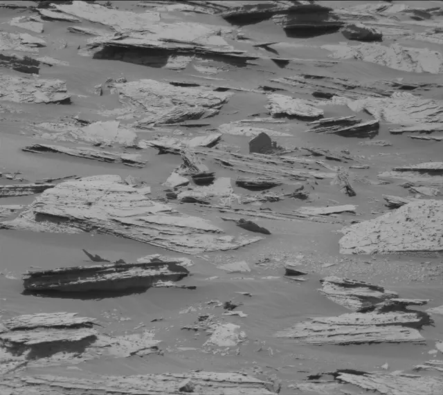 Sol 3999: Mast Camera (Mastcam)