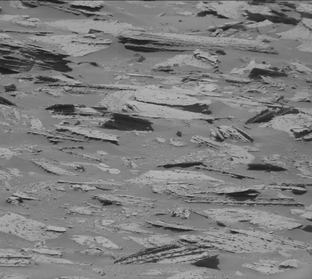 Sol 3999: Mast Camera (Mastcam)