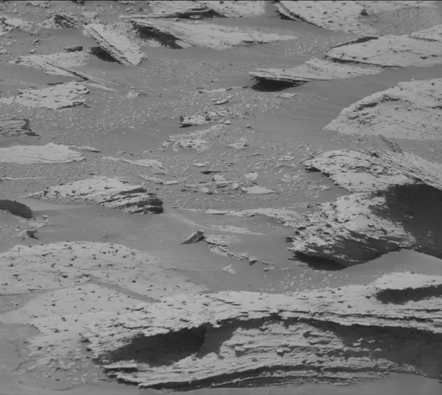Sol 3999: Mast Camera (Mastcam)