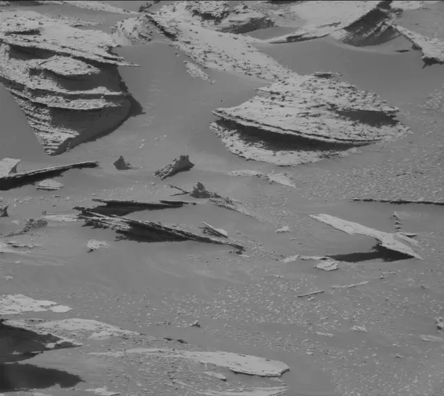 Sol 3999: Mast Camera (Mastcam)
