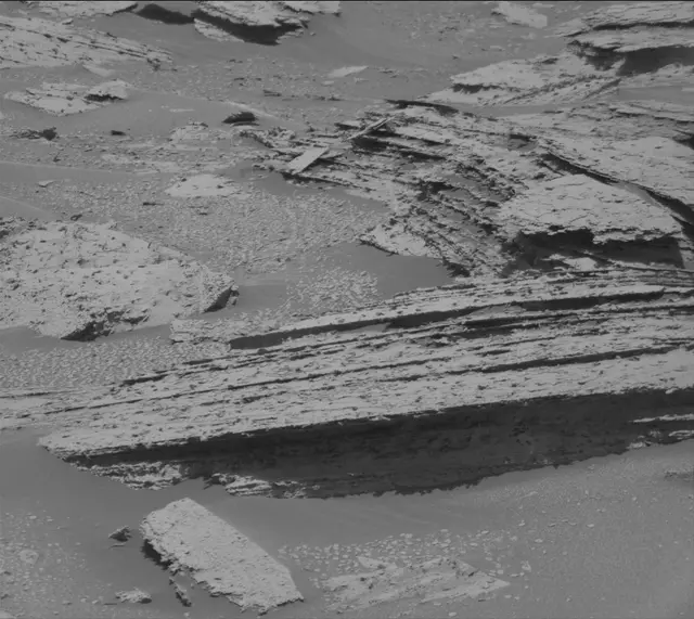 Sol 3999: Mast Camera (Mastcam)