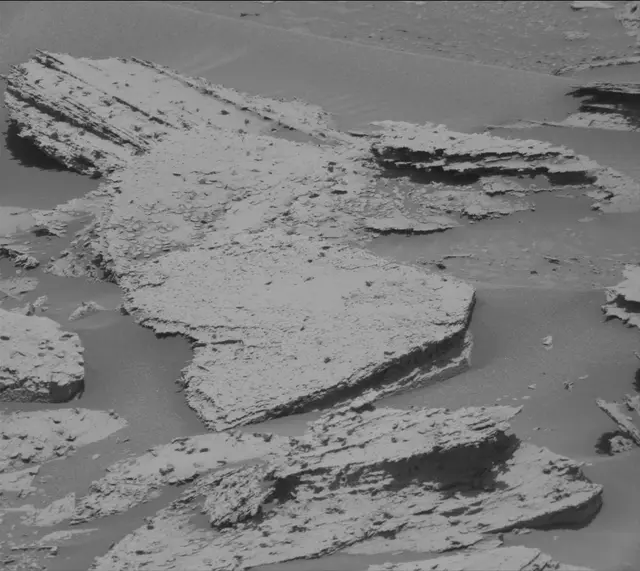 Sol 3999: Mast Camera (Mastcam)