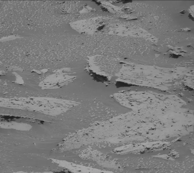 Sol 3999: Mast Camera (Mastcam)