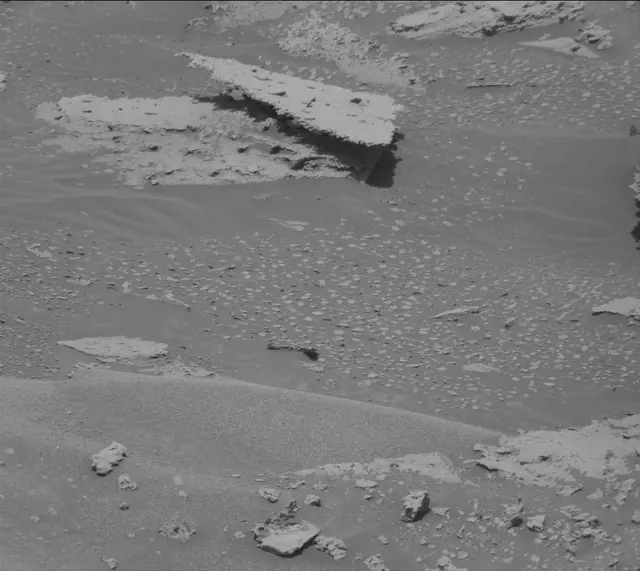 Sol 3999: Mast Camera (Mastcam)