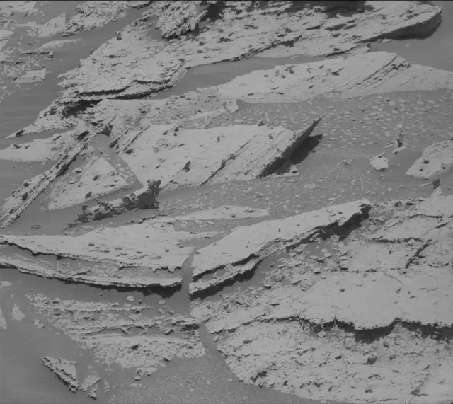 Sol 3999: Mast Camera (Mastcam)