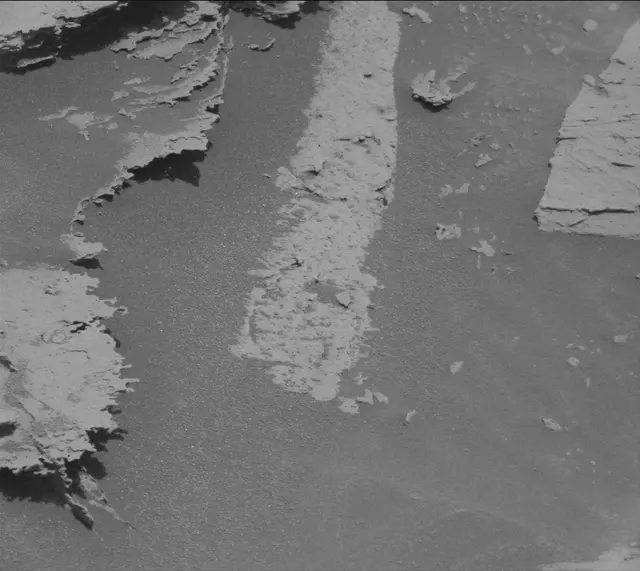Sol 4000: Mast Camera (Mastcam)
