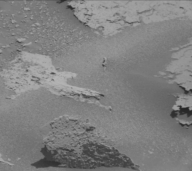 Sol 4000: Mast Camera (Mastcam)